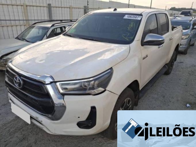 TOYOTA HILUX CD 24/24