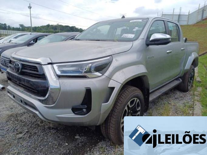 TOYOTA HILUX CD 24/24