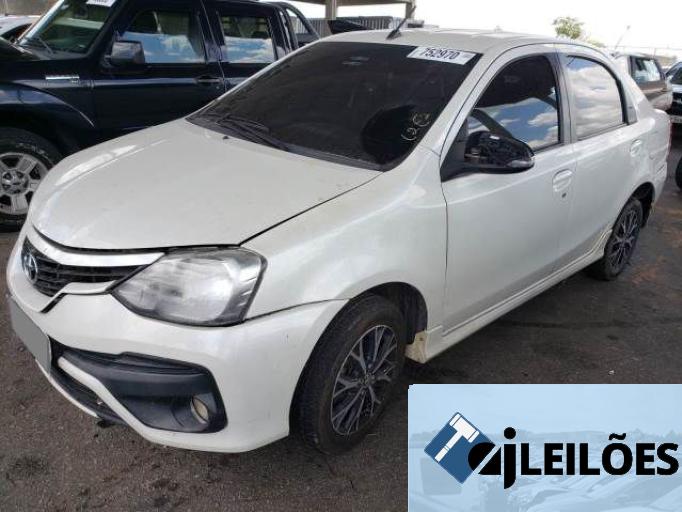 TOYOTA ETIOS SEDAN 16/16