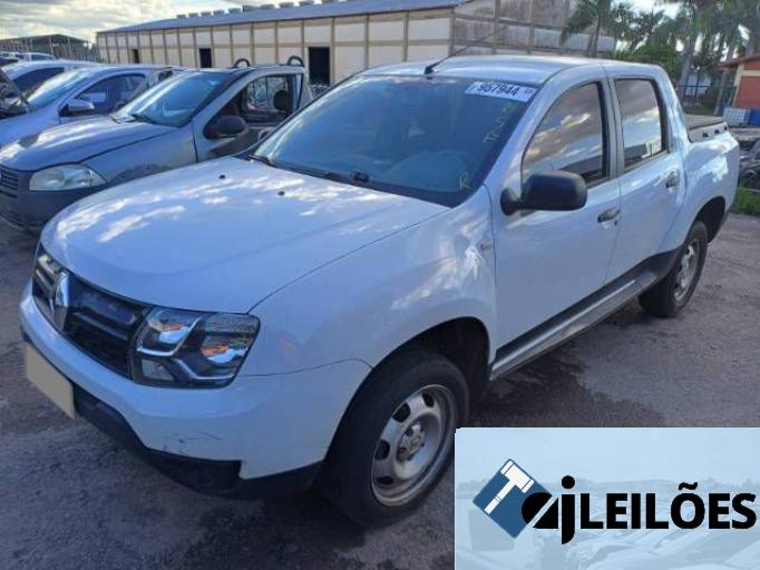 RENAULT DUSTER OROCH 18/18